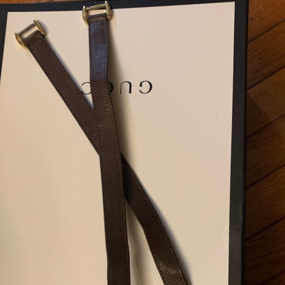 2 Gucci Leather Straps 24 inches from hardware 2 hardware - Picture 3 of 8
